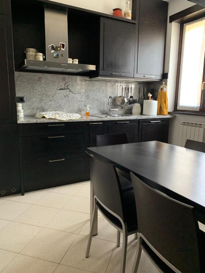 Near Como, Charming Apartment With Fireplace Grandate Exterior photo
