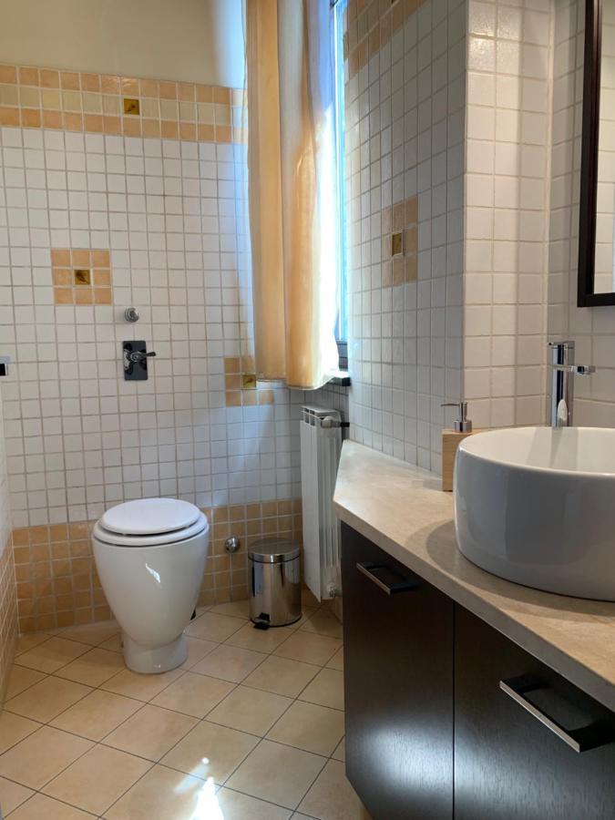 Near Como, Charming Apartment With Fireplace Grandate Exterior photo