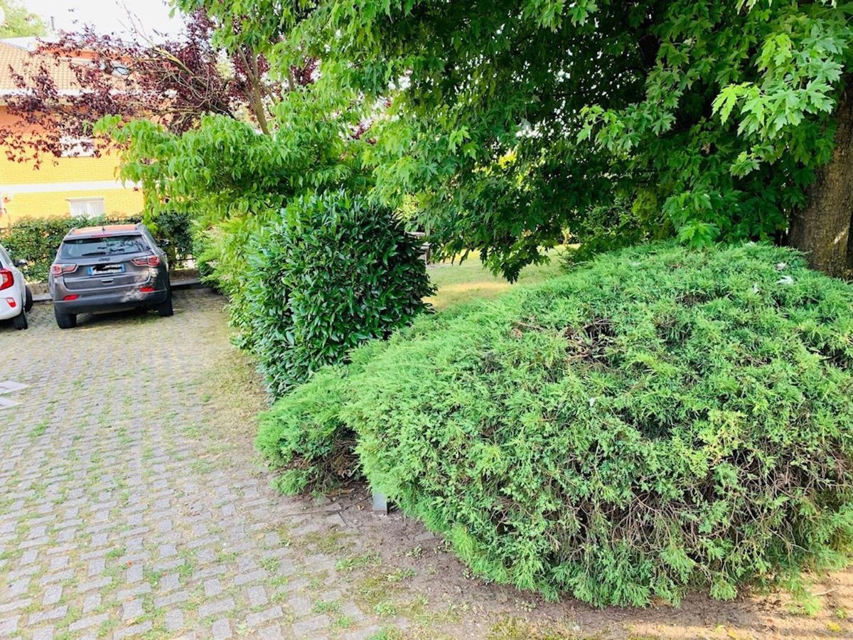 Near Como, Charming Apartment With Fireplace Grandate Exterior photo